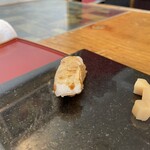 いわ志 - えんがわ（細君のべったらの代替にぎり）