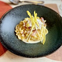 テストキッチンエイチ - 特製ベーコンとトウモロコシ ストラッチャテッラ