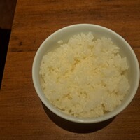 焼肉うしごろ 西麻布本店 - 魚沼産コシヒカリご飯です。