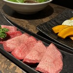 個室焼肉 さんびょうし 別邸 - 