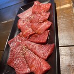 炭火焼肉 笑びす - 