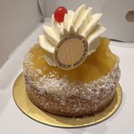 アシッドラシーヌ - 名前忘れました。パイナップルのケーキだったようです。