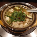 炭火焼肉 久 - みずと茄子のもつ鍋　絶品