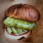 ビトウィーン ザ ブレッド - 