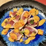 横浜馬車道 旬の肉料理イタリアン オステリア・アウストロ - 2024.6.  千倉 初鰹のカルパッチョ 粒山椒とトマトのソース