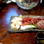 蕎麦人 秋 - 刺身(ぶり、まぐろ、ホタテ、ダイコン）