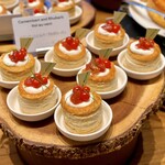 ザ・テラス - カマンベールとルバーブのボローヴァン