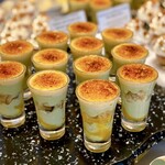 ザ・テラス - ゴルゴンゾーラとアボカド、バナナとカスタードクリームのキャラメリゼ