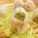 m table. - 新玉と三浦君のセリのシューマイ(飲茶イベント）