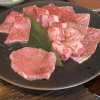 焼肉うしごろ 銀座並木通り店 - 