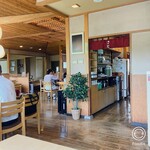 そば処さと - 店内