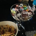 バー ジュネス - 