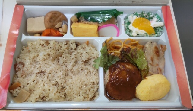 紅の花 - 楯山（弁当）の写真