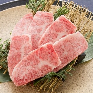 h Koube Gyuu Sumibiyakiniku Ikuta - サシの入り具合はまさに神戸牛