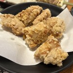 鳥貴族 - 唐揚げ　※胸肉ですがブライニングしてありとてもジューシーです。