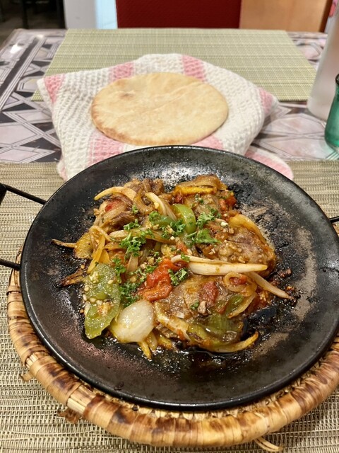 新年一発目はBBQ』by ソイ9294 : アラブ料理専門店 七つの丘