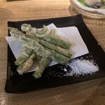 にほんいち水産直営 居酒屋あらた - アスパラ天ぷら