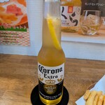 ダイニング WAZN - 追加でコロナビール。