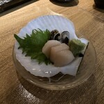 にほんいち水産直営 居酒屋あらた - ほたて刺