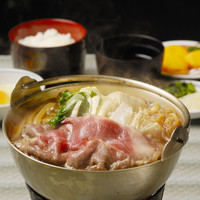【ランチ】 牛鍋定食 (14時迄)