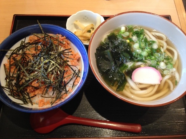 玉出うどん たまでうどん 玉出 うどん 食べログ 玉出うどん たまでうどん 玉出 うどん 食べログ