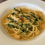 pizzeria da ENZO - クリミー感のあるソースにバジルの相性が抜群でした