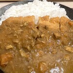 ロースカツ定食 修 - カツカレー1400円（大盛りです）