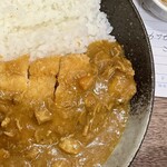 ロースカツ定食 修 - カツカレー1400円（大盛りです）右