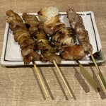 鳥良商店 - 皮･ネギ身･ズリ