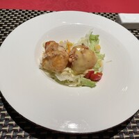金香楼 - 【ヌーベルシノワ 吉祥】フカヒレ壷煮・牛ヒレ・魚など高級食材＋乾杯スパークリングワイン含む1ドリンク
                    大海老のマヨネーズ