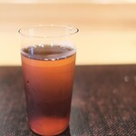 やまぐち - 口直しに一保堂の冷たく冷やした煎り番茶。香りがまさに芳醇。