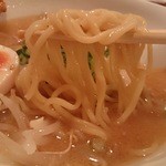 特注の中ストレート麺