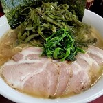 甲子家 - 醤油とんこつラーメン＋チャーシュー＋くきわかめ