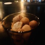 バー トレンチ - チャーム