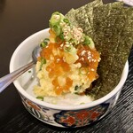 居酒屋はまちゃん - イクラと雲丹醤油のポテサラ600円　イクラと雲丹醤油でヒットなのに、ポテトサラダと合わせてホームラン。海苔と一緒でパリッと食感も味わせる。
