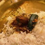 ネパールステーション - 混ぜながら食べる