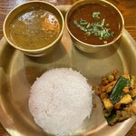 ネパールステーション - ダルバットセット 880円