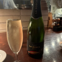 カルネジーオ イースト - 