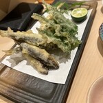 鮨　くらみ - 稚鮎と紫蘇の天ぷら