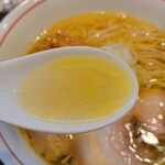 らーめん颯人 - スープ