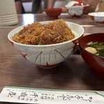 千歳屋 - ご飯も多いな！