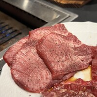 肉 希々 - 