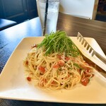 ピッツエリアバール　CACTUS　D'ORO - ・しらすと大葉ととびこの梅肉風味　冷製パスタ　生パスタ（乾麺に変更）