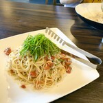 ピッツエリアバール　CACTUS　D'ORO - ・しらすと大葉ととびこの梅肉風味　冷製パスタ　生パスタ（乾麺に変更）
