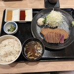 牛かつもと村 那覇国際通り本店 - 