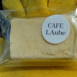 Cafe LAube - ベイクドチーズケーキ330円