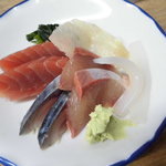 まるしん - 刺身盛り合わせ