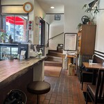 アマゾン - 1階店内