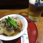 飲み処 こはく - 肉じゃがと生ビール