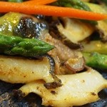 栄助寿司 - 鮑とアスパラのバター焼き